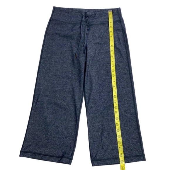 LULULEMON Wide Crop Legs Pants in Dark Gray Size 6 - Picture 11 of 11